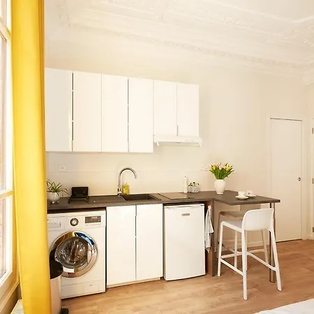 La Marquisiere Apartment *