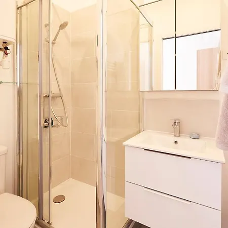 La Marquisiere Apartment *